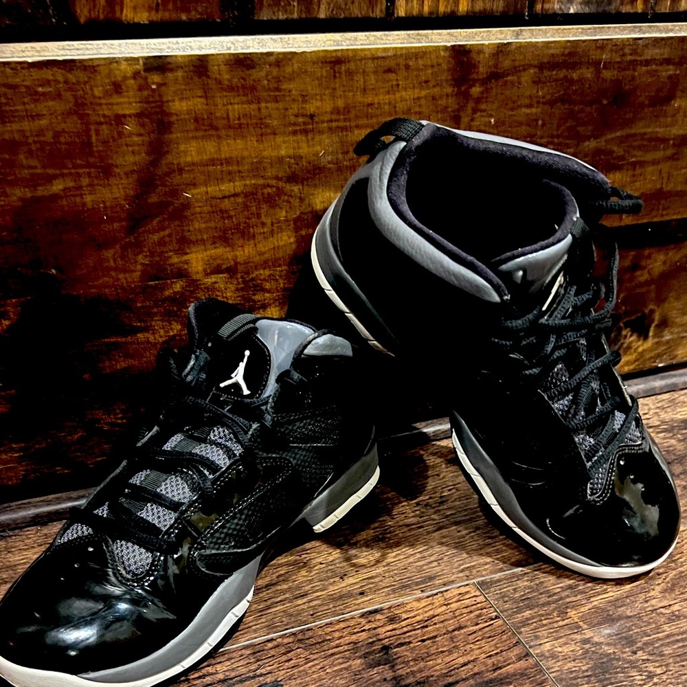 Jordan flight team 11